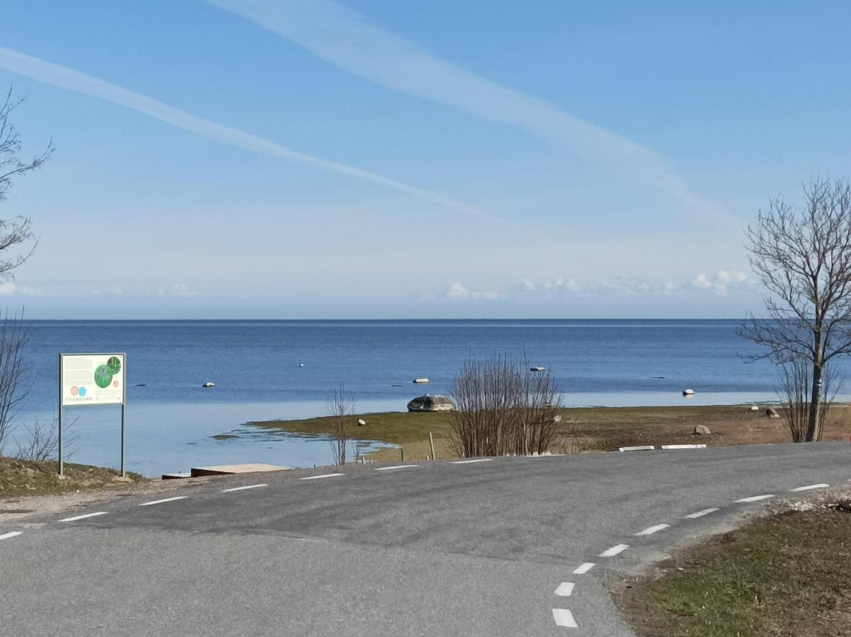 Meie Hiiumaa Majutus Kaerdlas Esterno foto